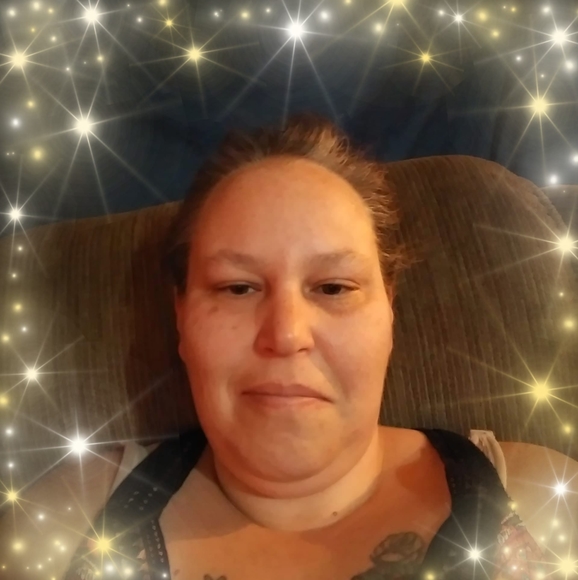 Meet your Posher, Sarah - Picture 1 of 1